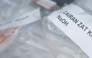 Juru Parkir di Jaktim Disiram Air Keras